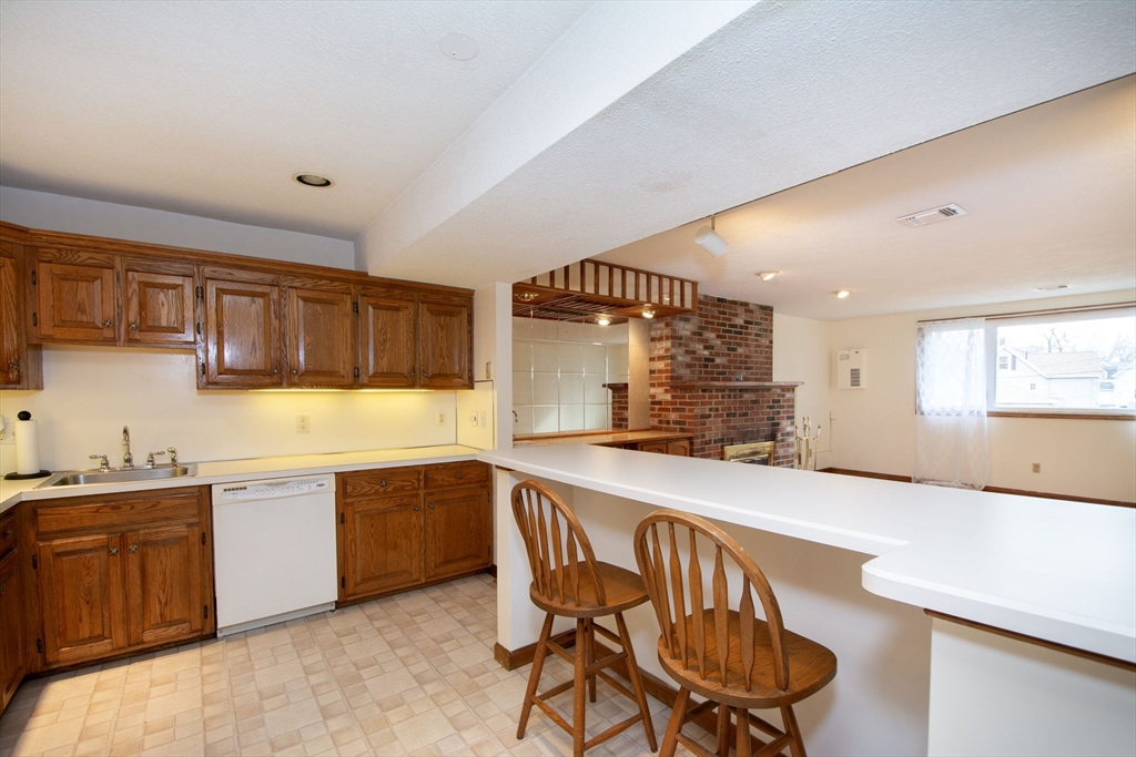 40 Cross St # 4