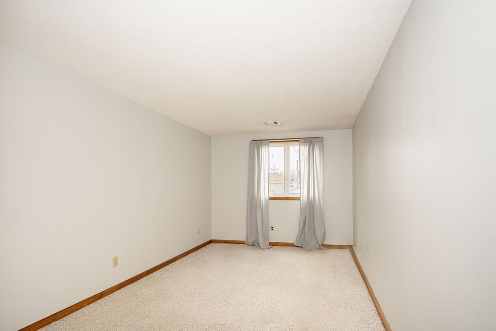 40 Cross St # 4