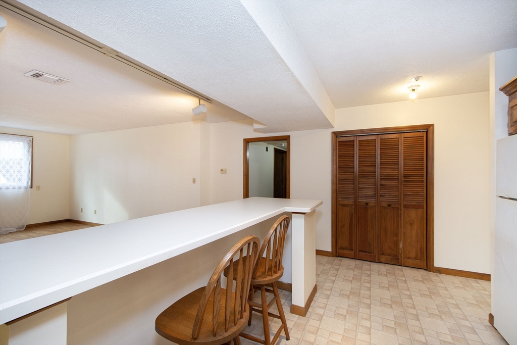 40 Cross St # 4
