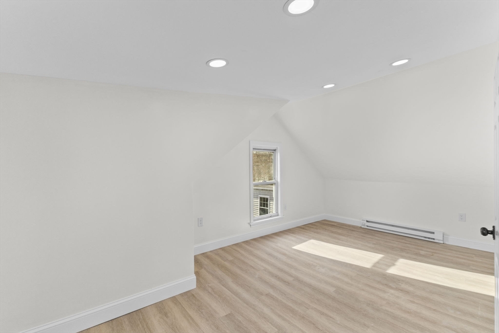 51 Miller St