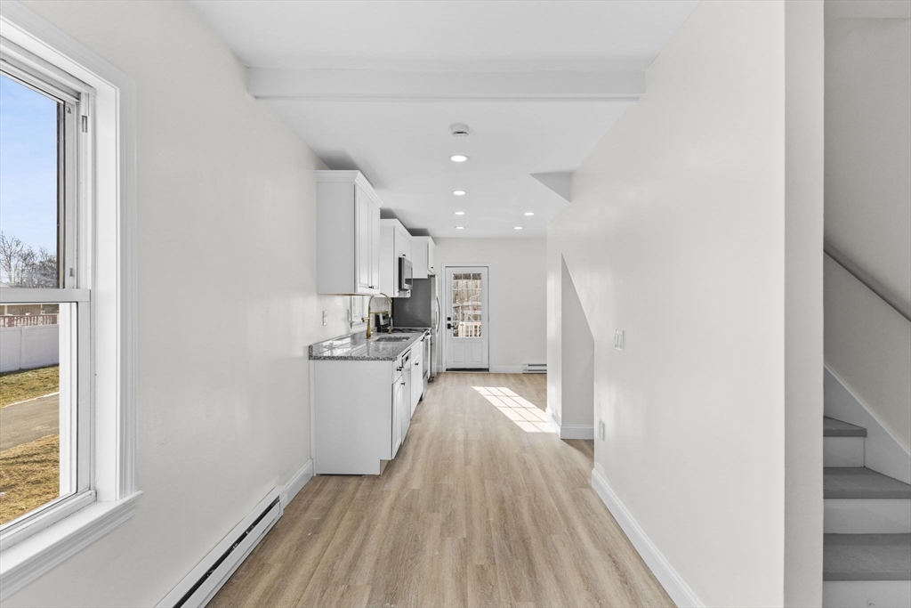 51 Miller St