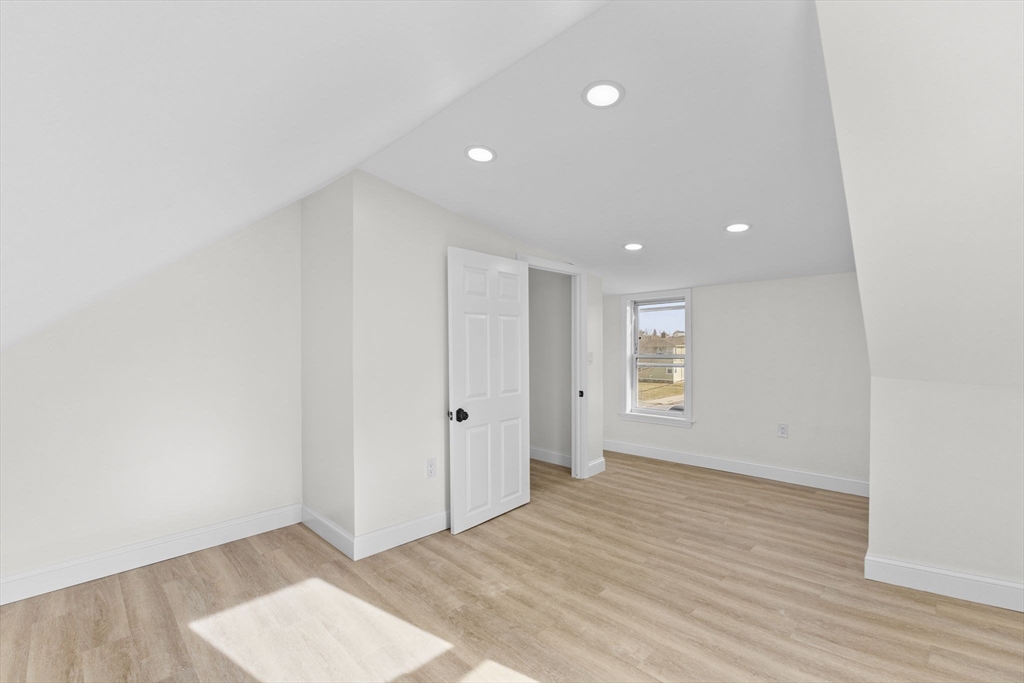 51 Miller St