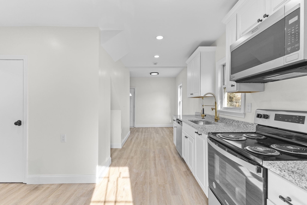 51 Miller St