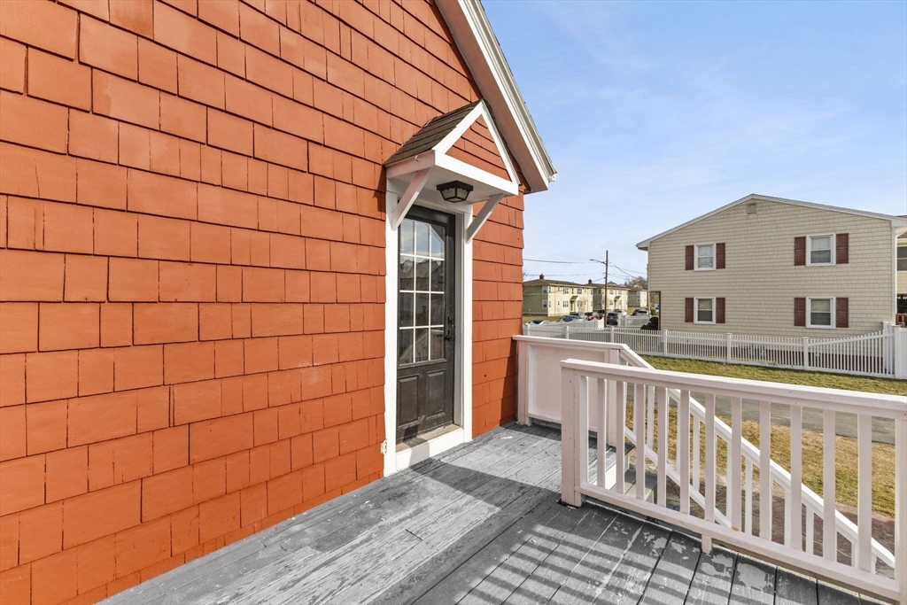 51 Miller St