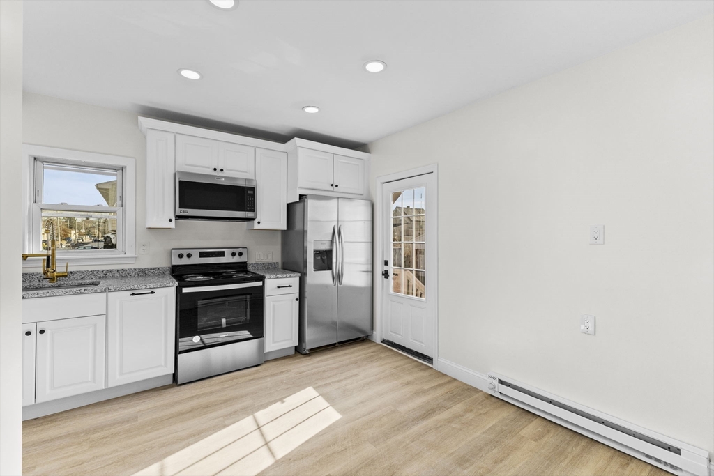 51 Miller St