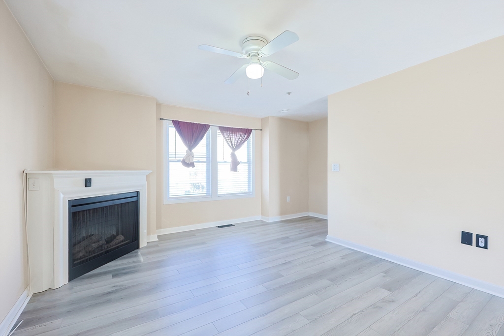 50 Liberty St # 1