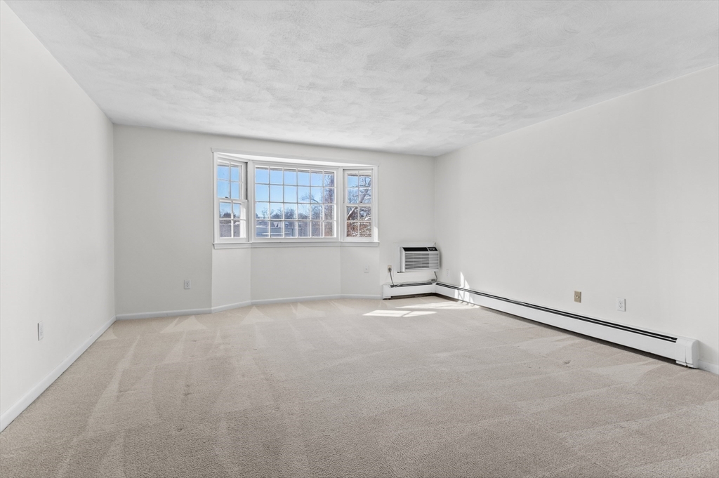 2 Town House Ln # 6