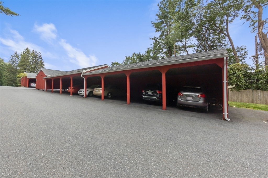 2 Town House Ln # 6