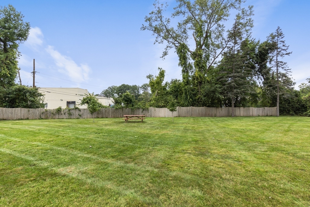 2 Town House Ln # 6