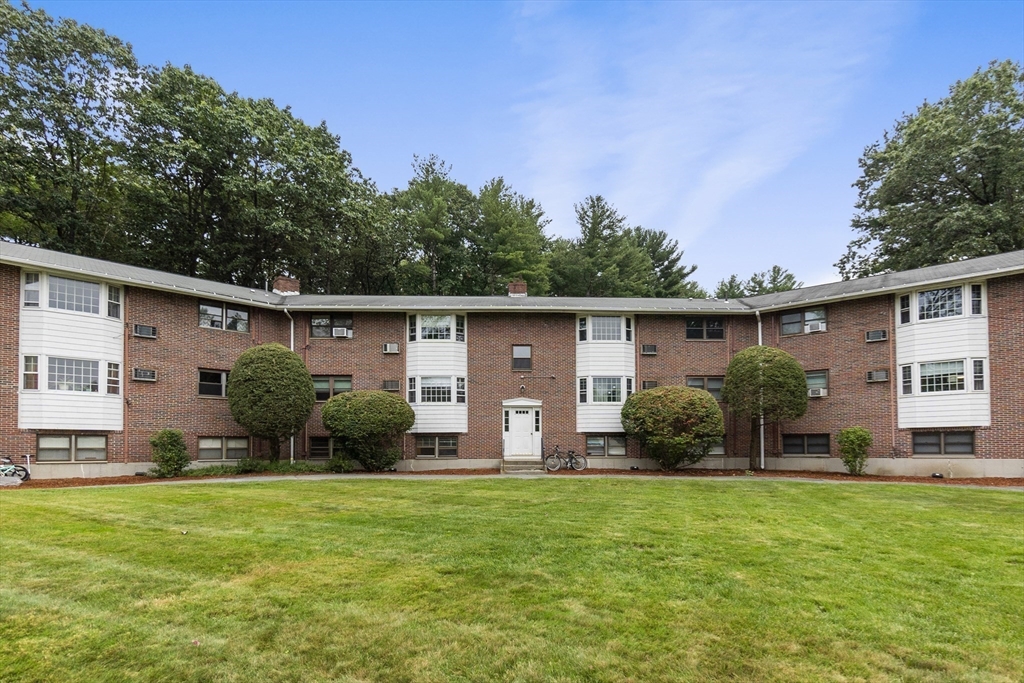 2 Town House Ln # 6