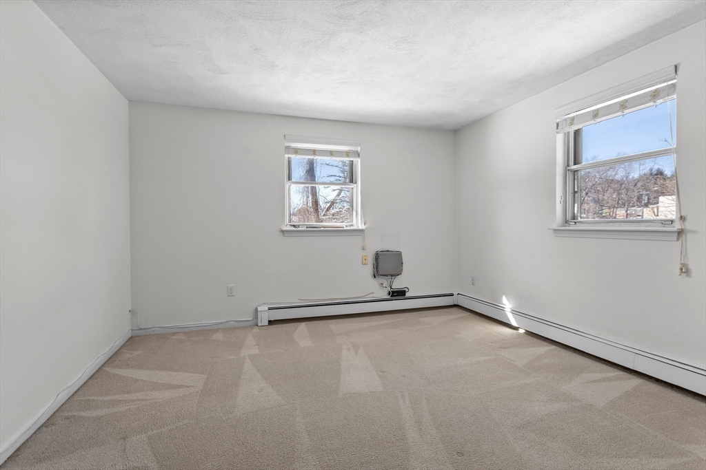 2 Town House Ln # 6