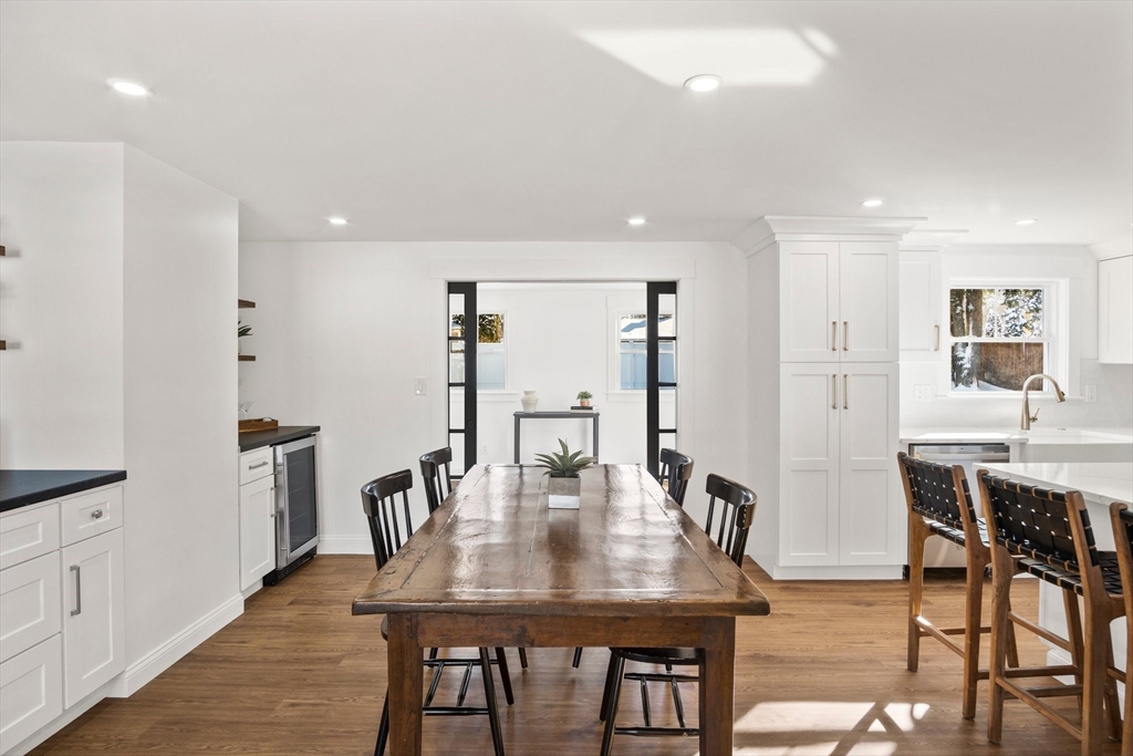 4 Jethro St