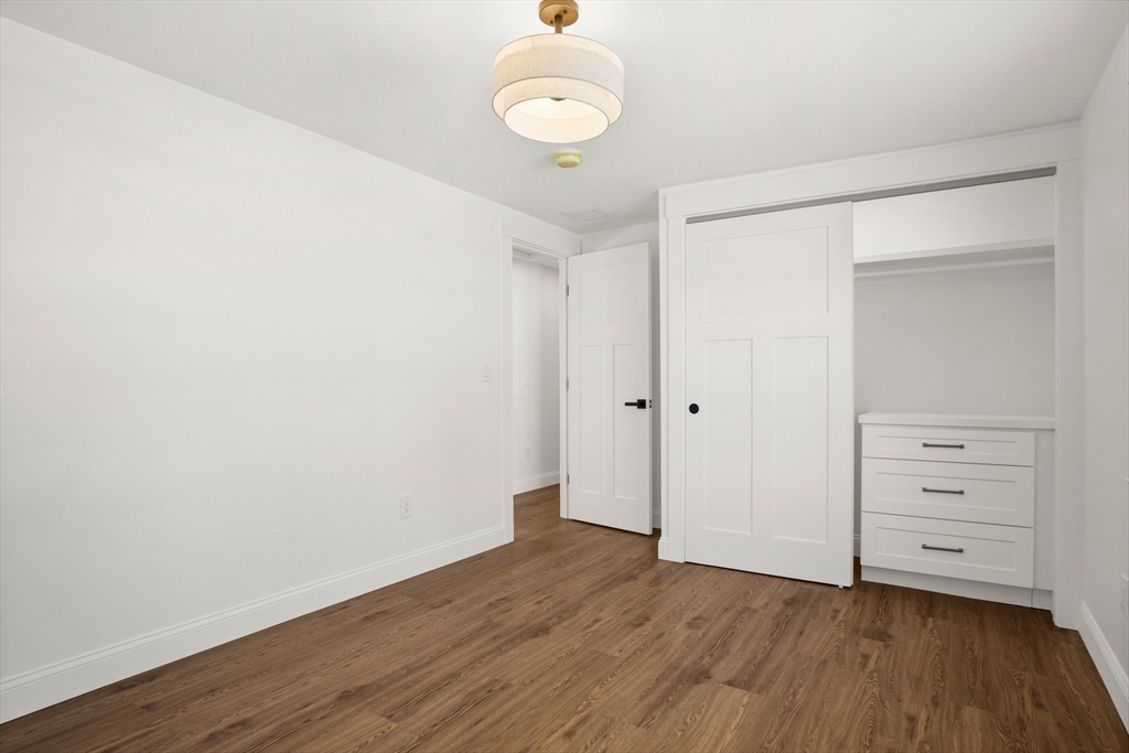4 Jethro St