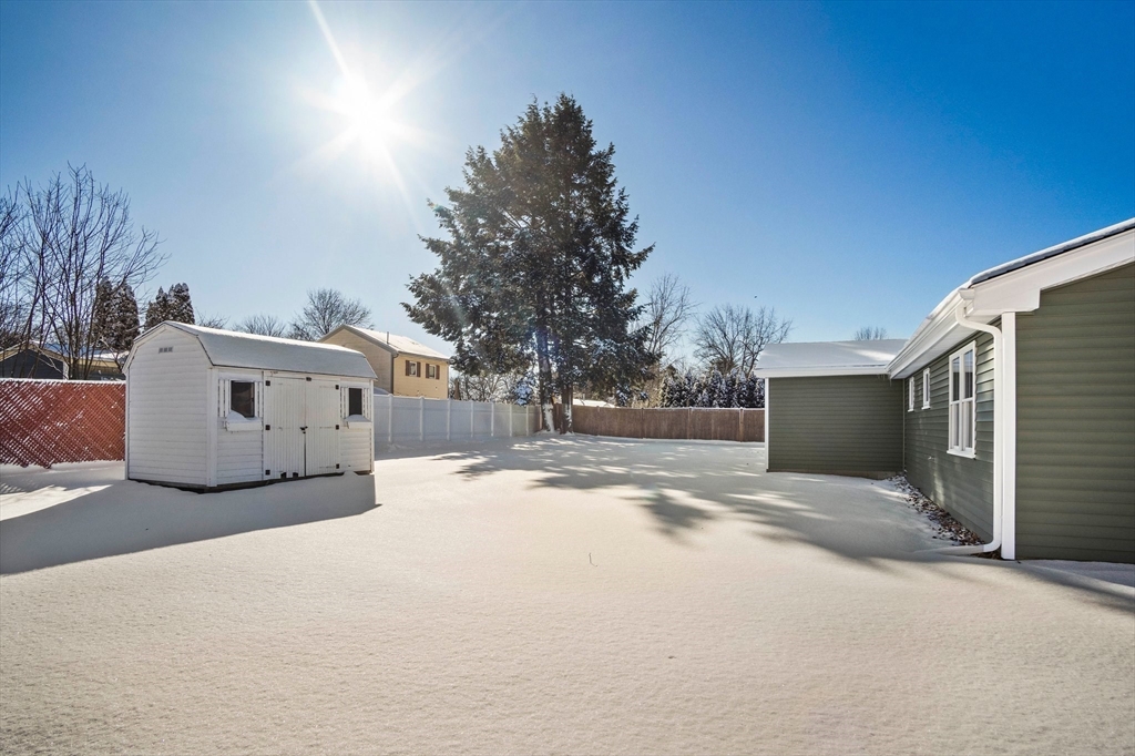4 Jethro St
