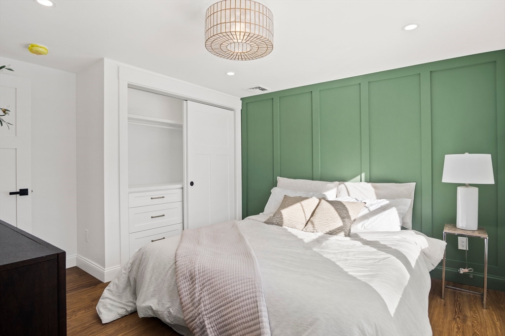 4 Jethro St