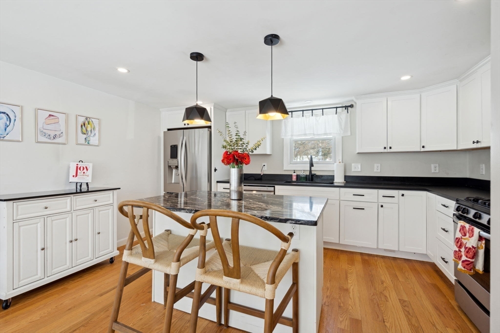 10 Maplewood Ave
