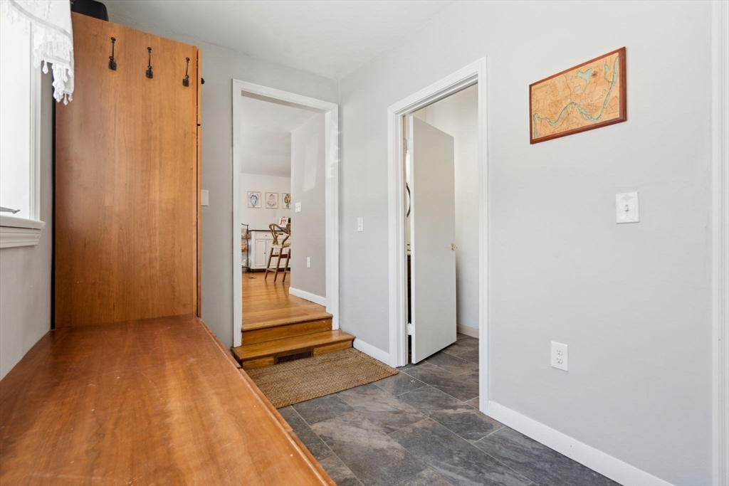 10 Maplewood Ave