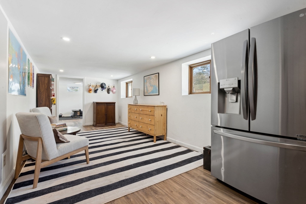 10 Maplewood Ave
