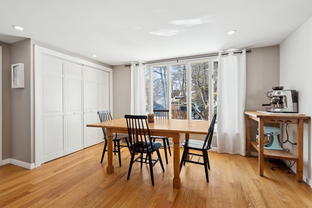 10 Maplewood Ave