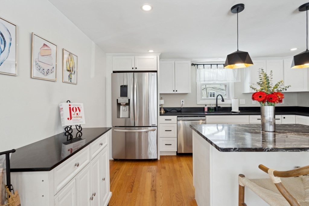 10 Maplewood Ave