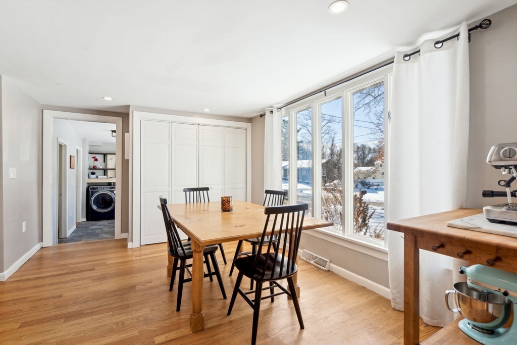 10 Maplewood Ave