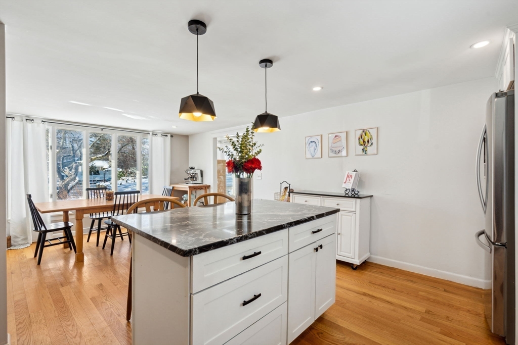 10 Maplewood Ave
