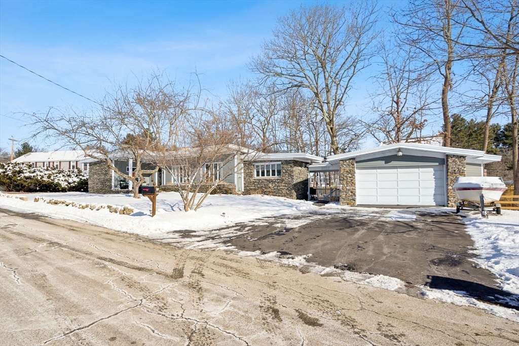 10 Maplewood Ave