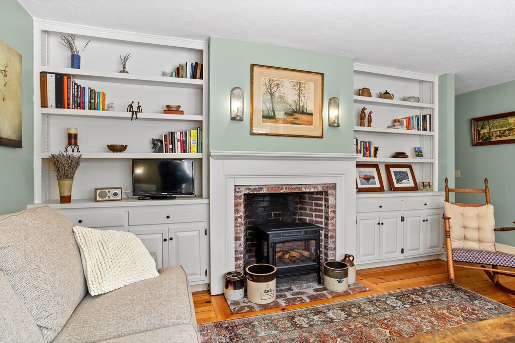 117 Burnham Rd