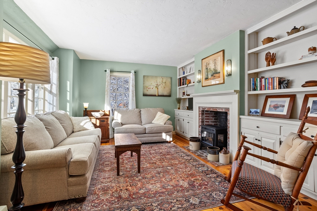 117 Burnham Rd
