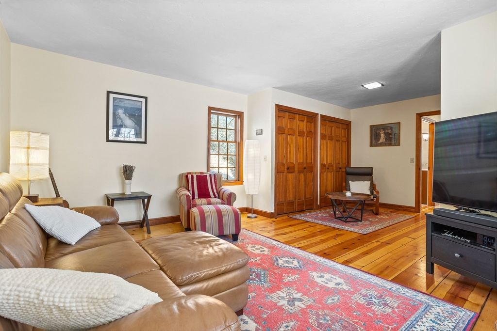 117 Burnham Rd