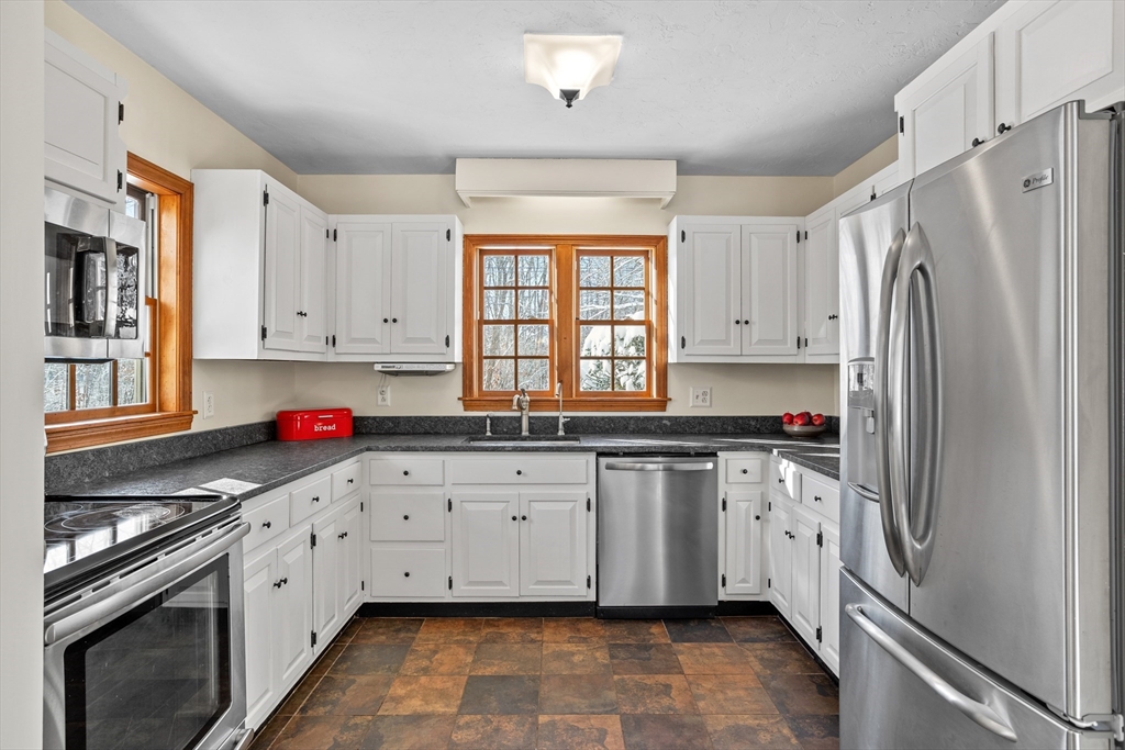 117 Burnham Rd