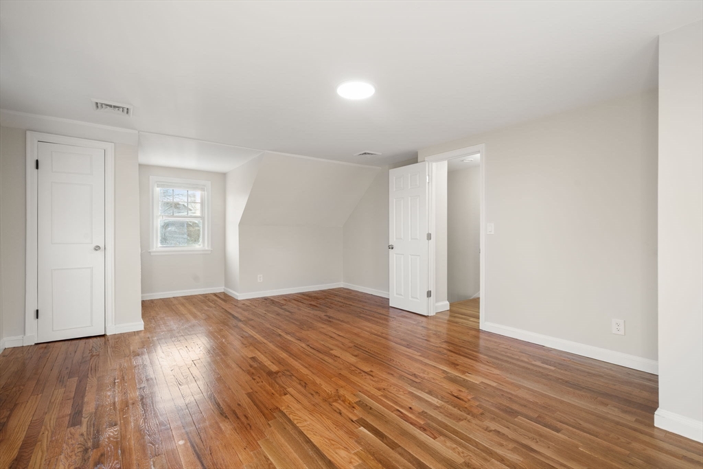 86 Alvin Ave