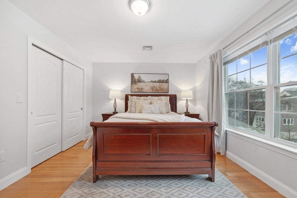 9 Webster St # 1