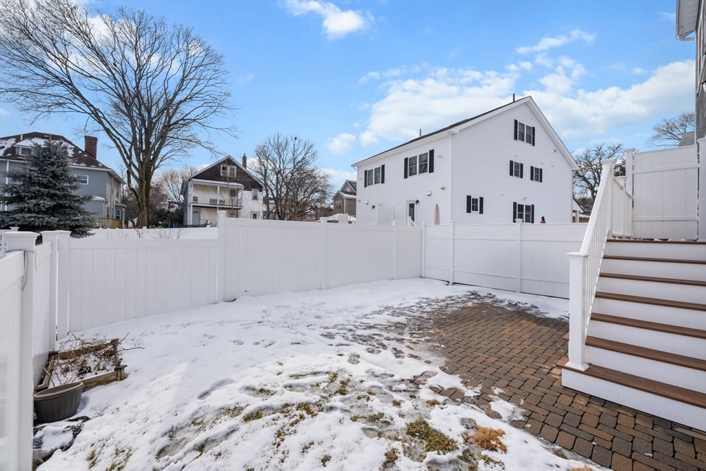 9 Webster St # 1