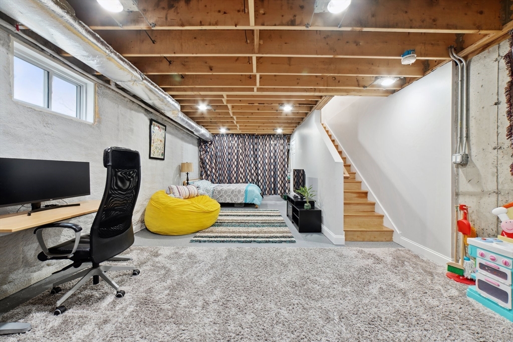 9 Webster St # 1