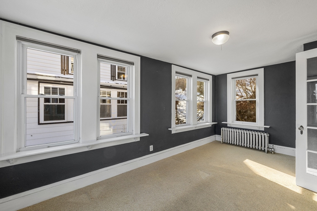 33 Hastings Lane