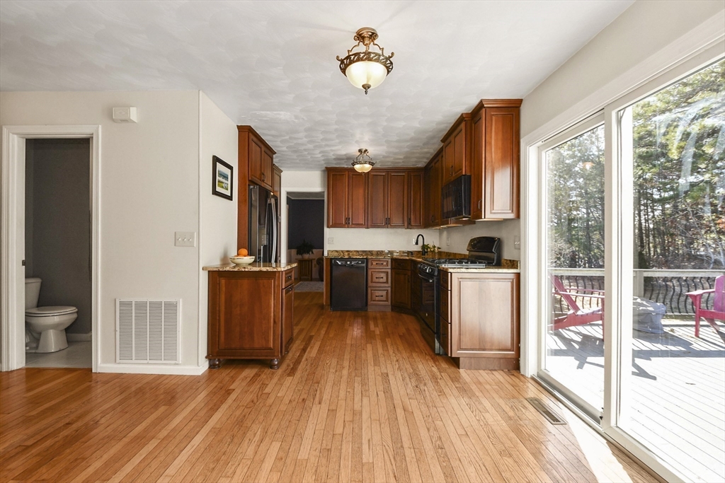 133 Long Duck Pond Road