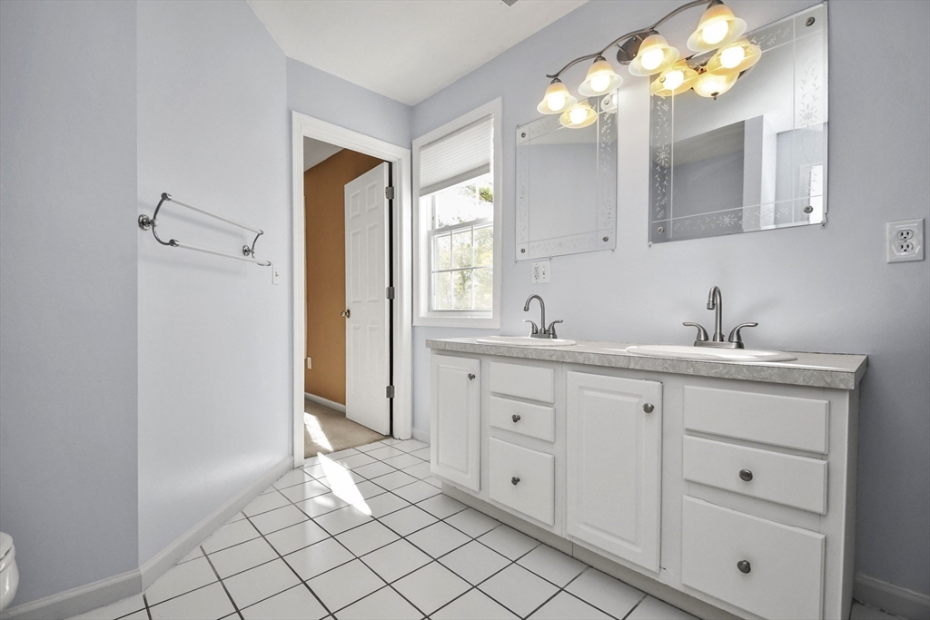133 Long Duck Pond Road