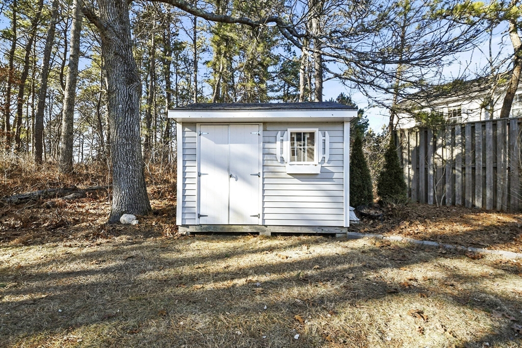 133 Long Duck Pond Road