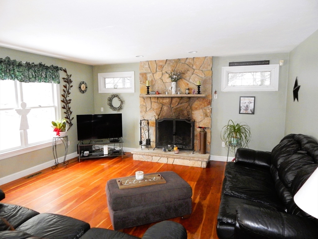 26 Cobbler Rd