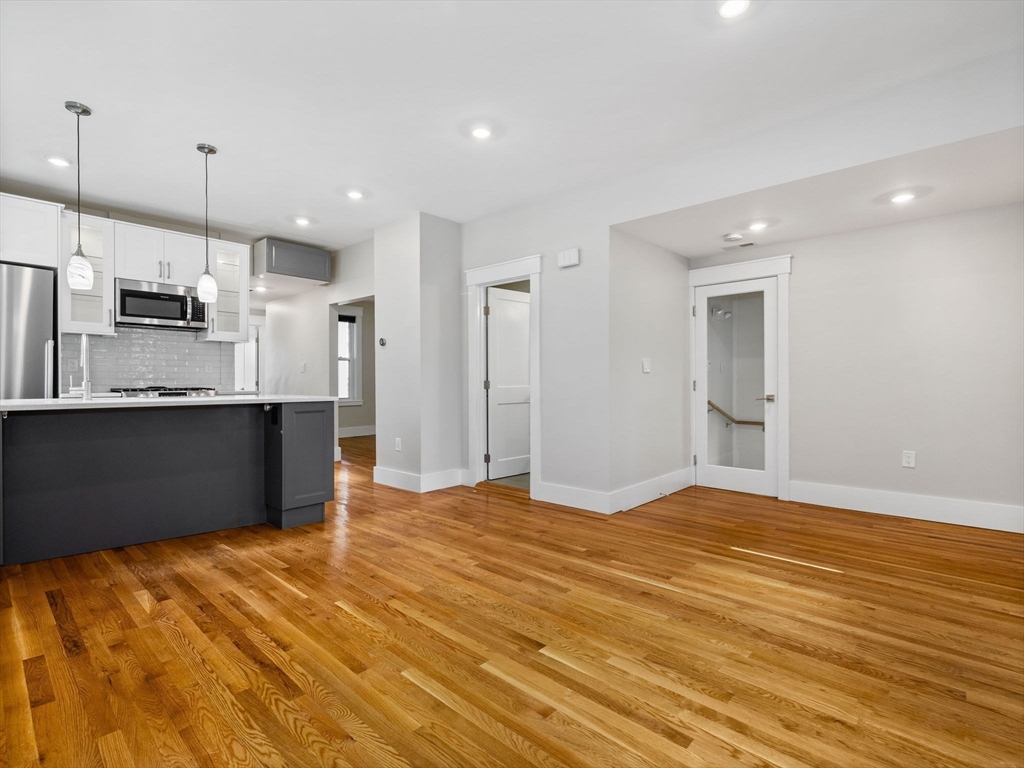 23 Howard Street # 3