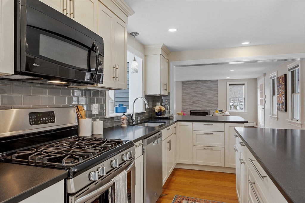 380 Burroughs Rd