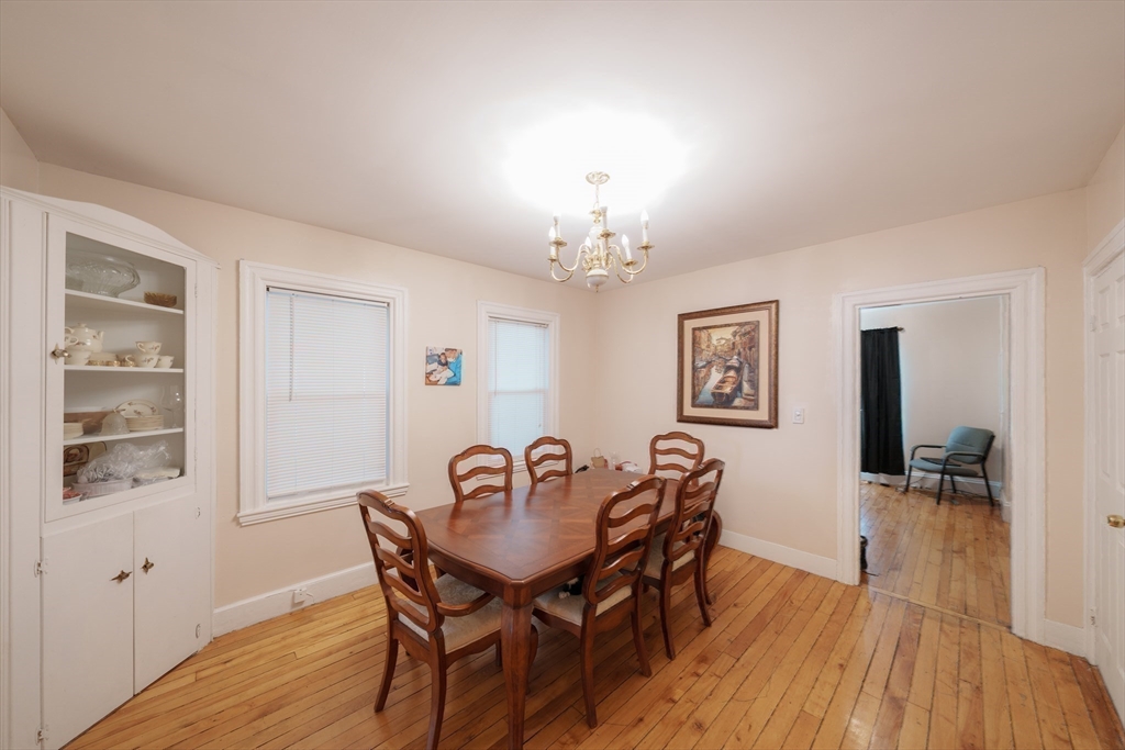 26-28 Baxter St