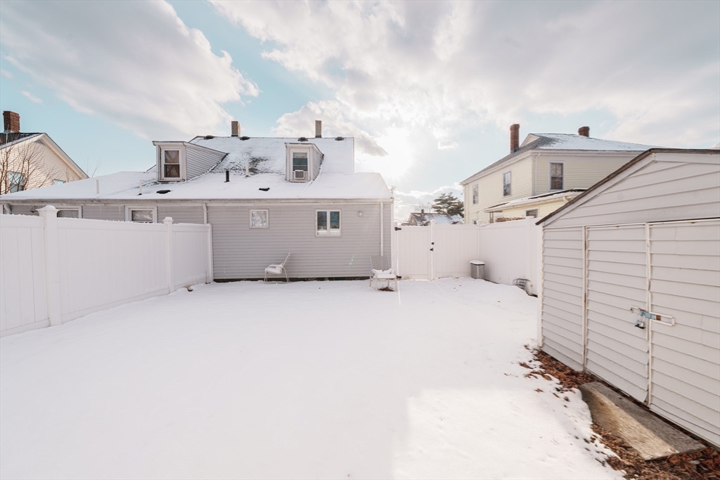 26-28 Baxter St