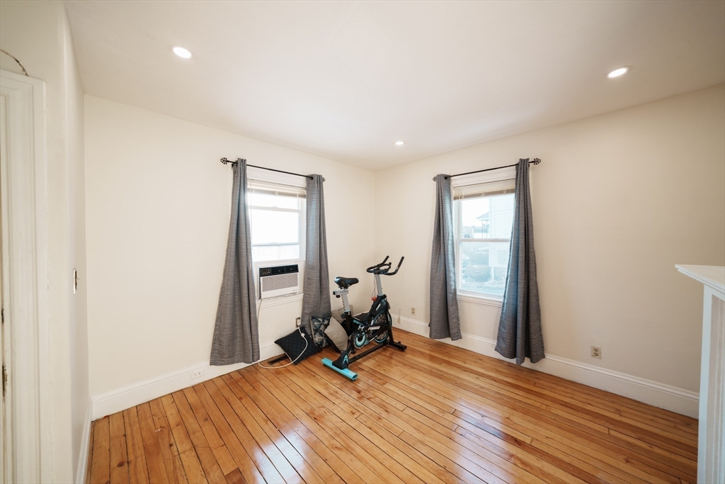 26-28 Baxter St
