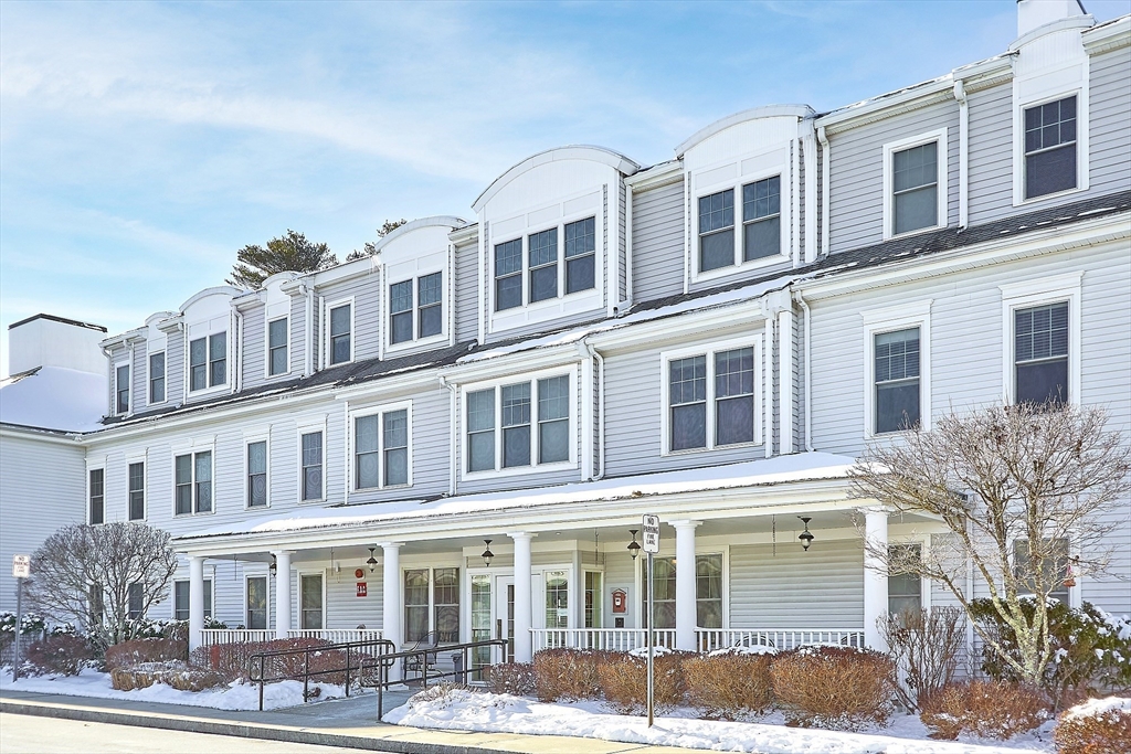 27 Hartland Way # 209
