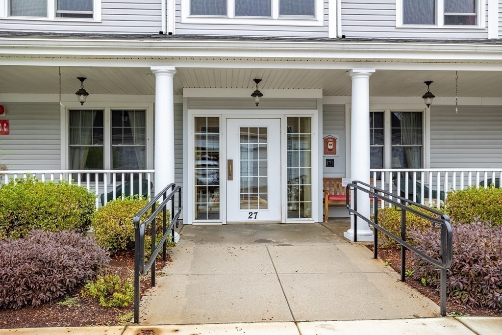 27 Hartland Way # 209