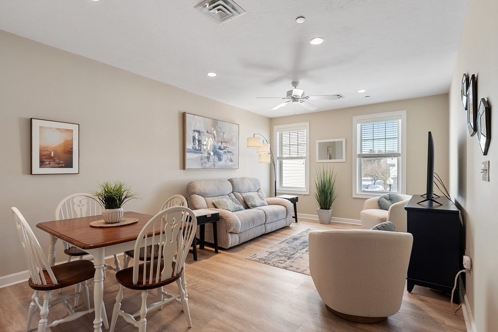 27 Hartland Way # 209