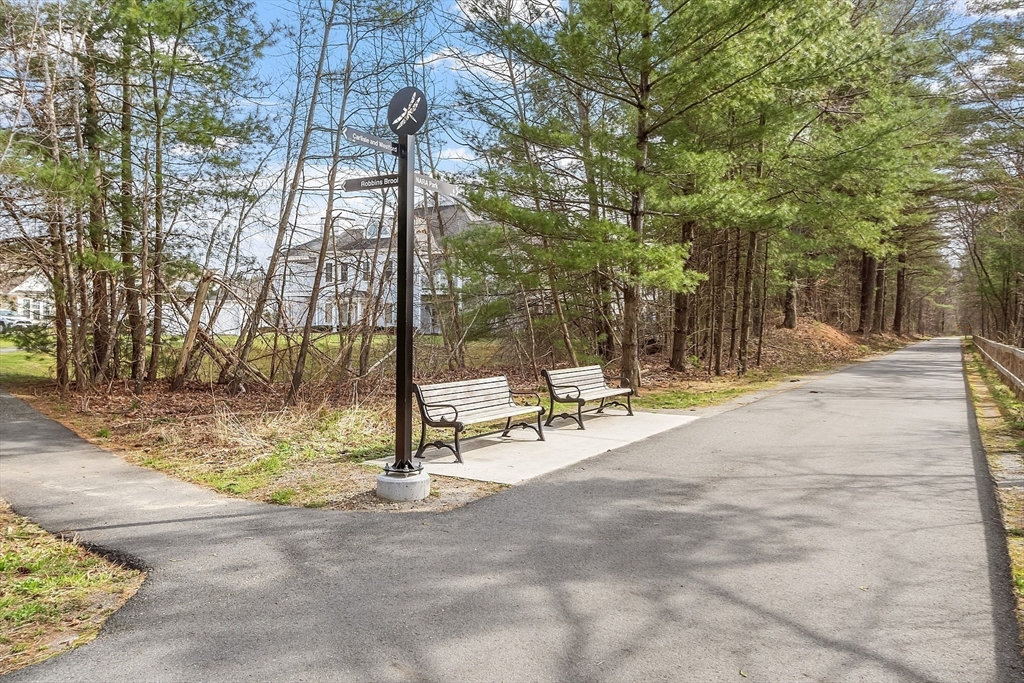 27 Hartland Way # 209