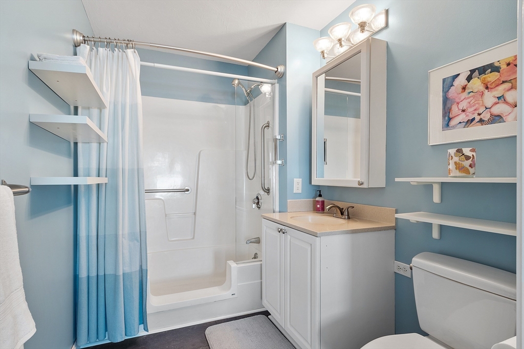 27 Hartland Way # 209
